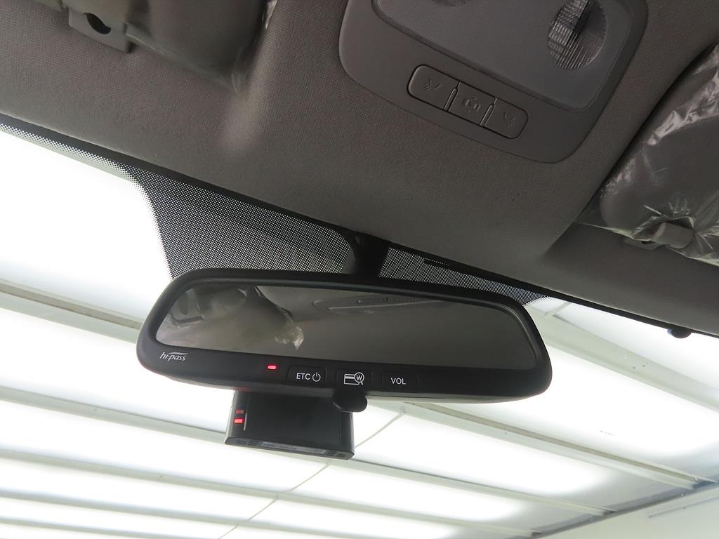HYUNDAI Starex - Vista 12