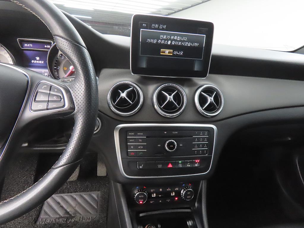 Mercedes Benz CLA Class - Vista 10