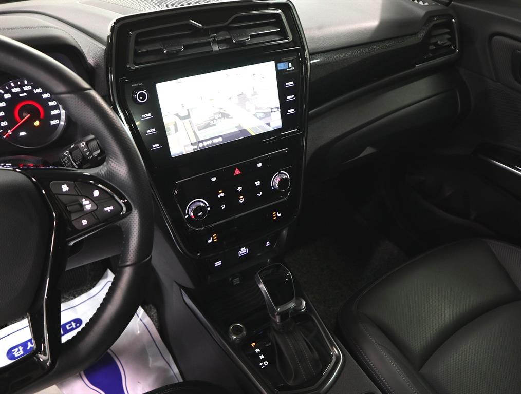 Ssangyong Tivoli - Vista 11