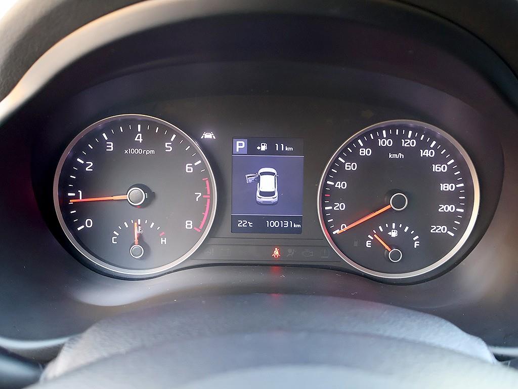 KIA Stonic - Vista 11