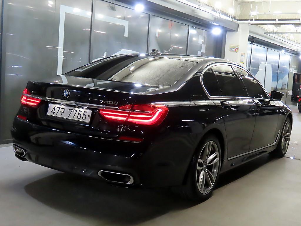 BMW 7 Series - Vista 4