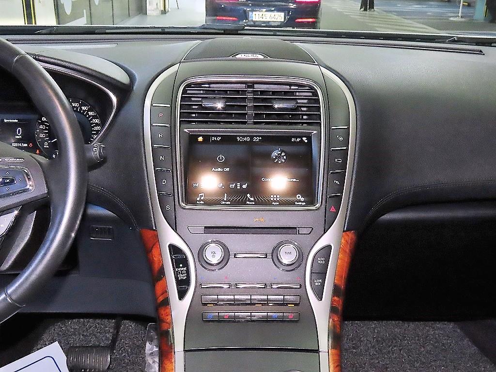 Lincoln MKX - Vista 11