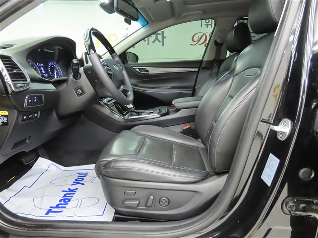 HYUNDAI Grandeur - Vista 5