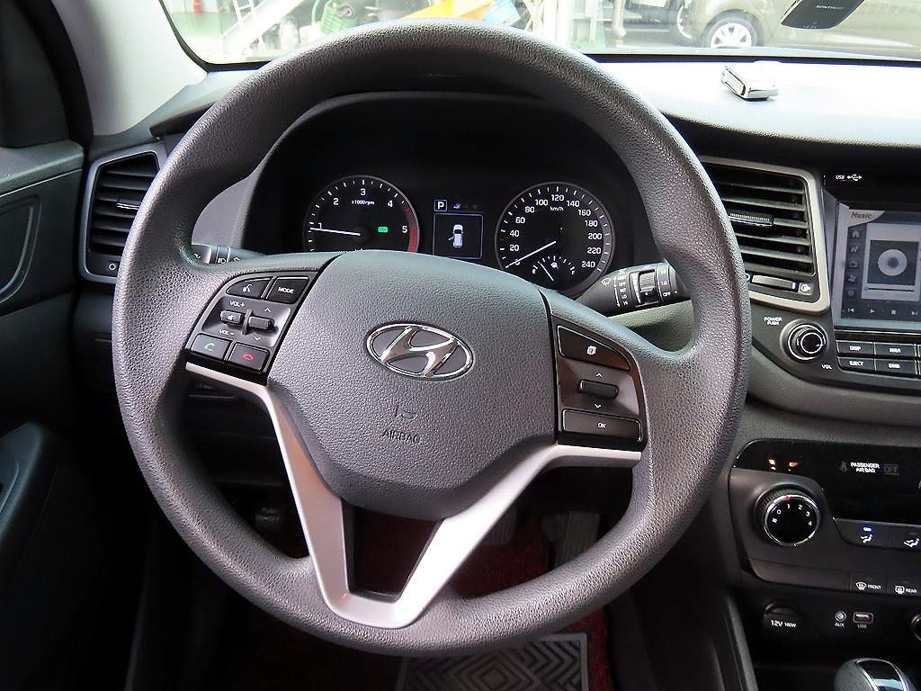 HYUNDAI Tucson - Vista 7