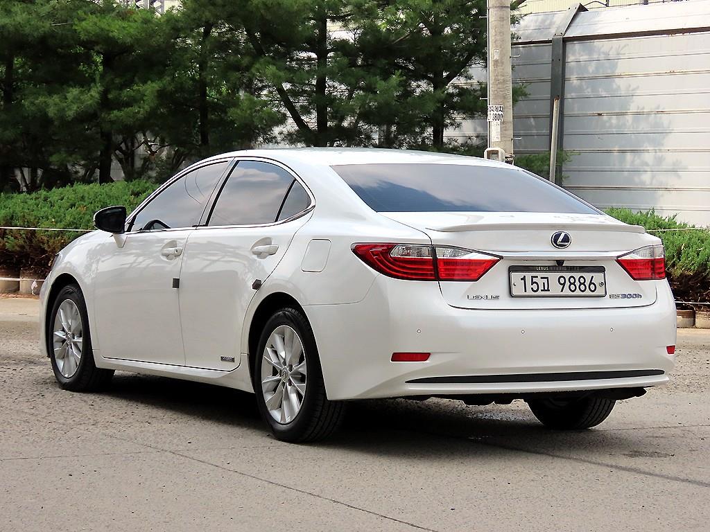 Lexus ES - Vista 3