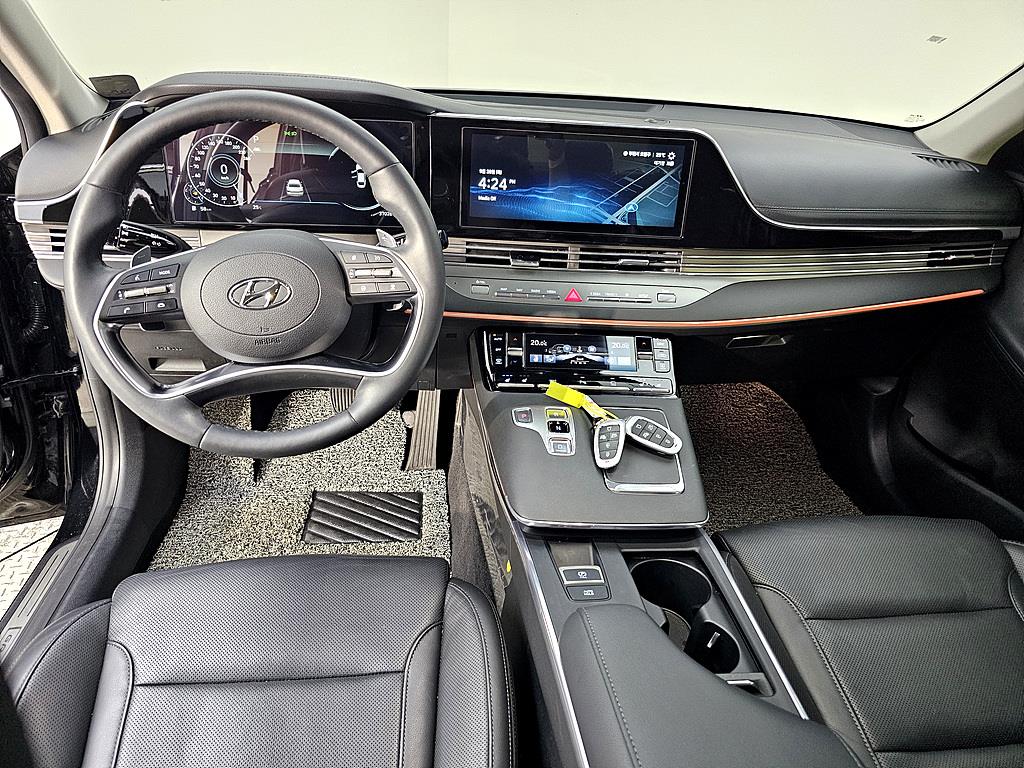 HYUNDAI Grandeur - Vista 5