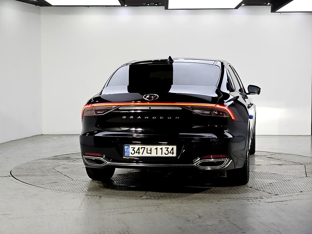 HYUNDAI Grandeur - Vista 3