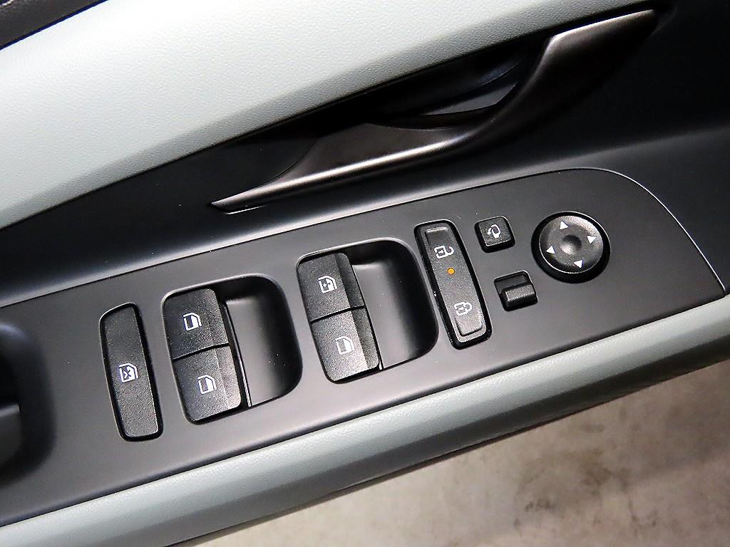 HYUNDAI Avante 2026 Gris - Importación desde Corea - HF Imports Iquique - Foto 13