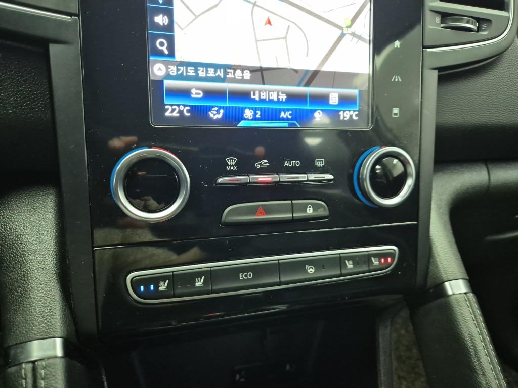 SAMSUNG QM6 - Vista 10