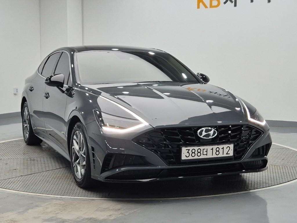 HYUNDAI Sonata - Vista 4