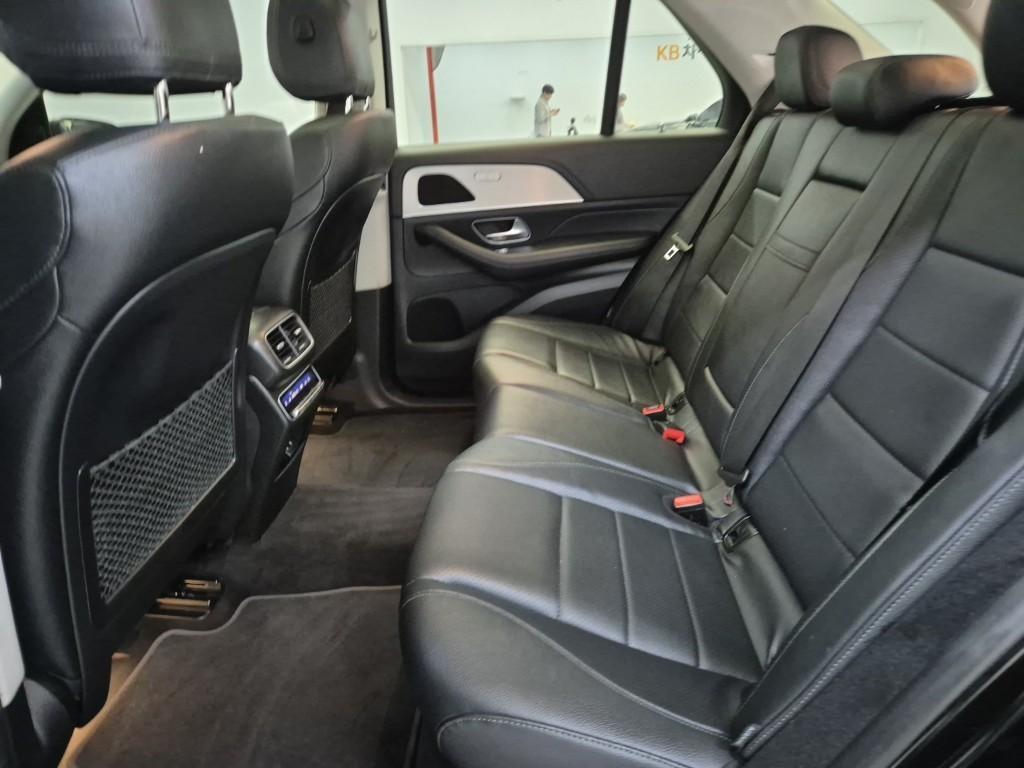 Mercedes Benz GLE Class - Vista 12