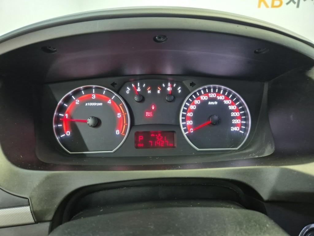Ssangyong Korando - Vista 6