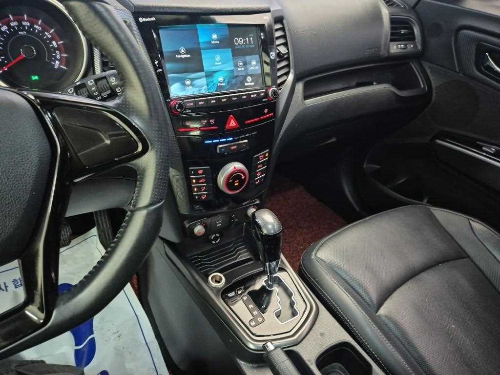 Ssangyong Tivoli - Vista 10