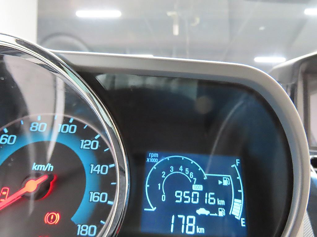 Chevrolet Spark - Vista 11