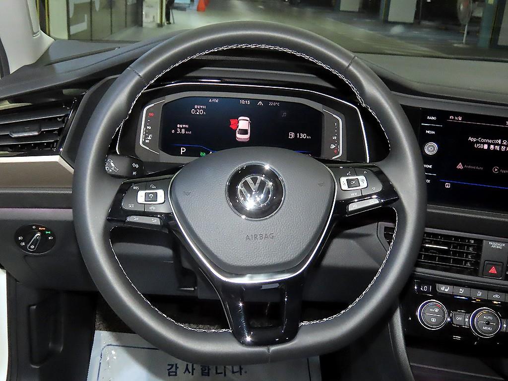 Volkswagen Jetta - Vista 8