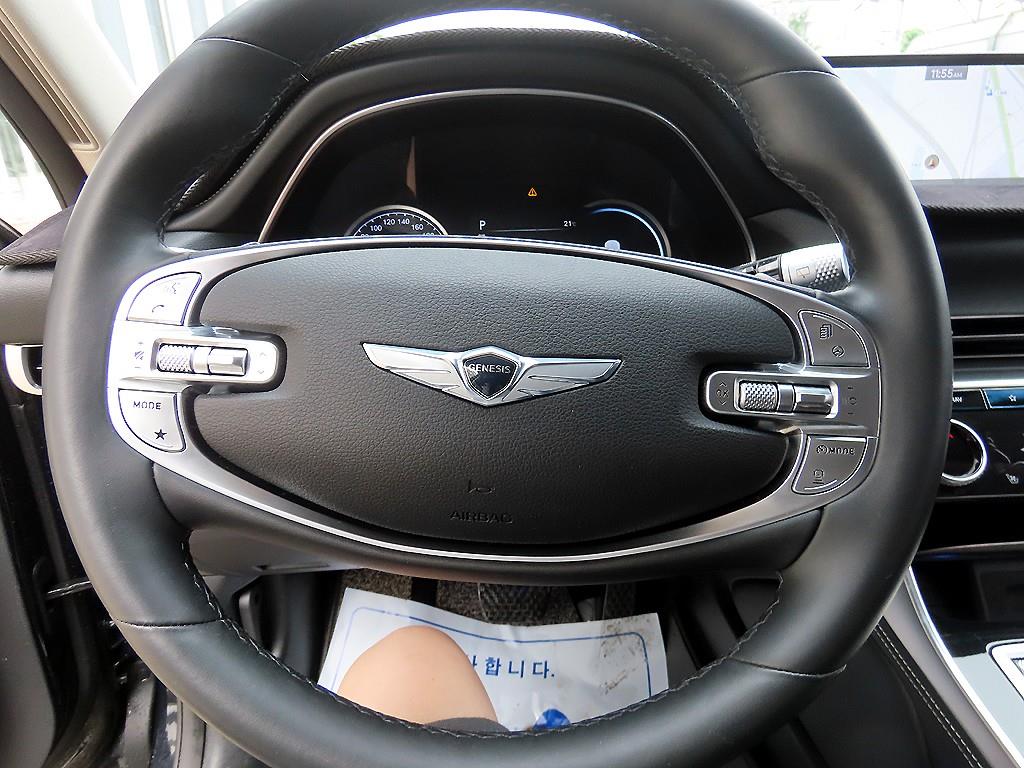 Genesis GV80 - Vista 8
