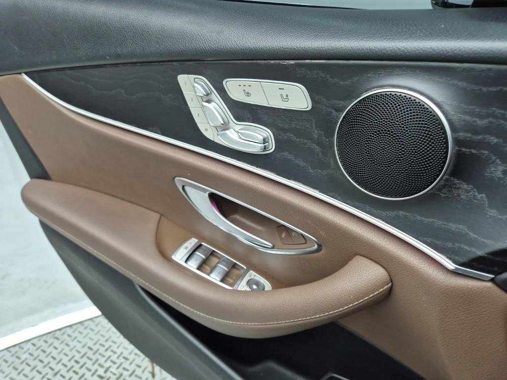 Mercedes Benz E class 2017 Negro - Importación desde Corea - HF Imports Iquique - Foto 19