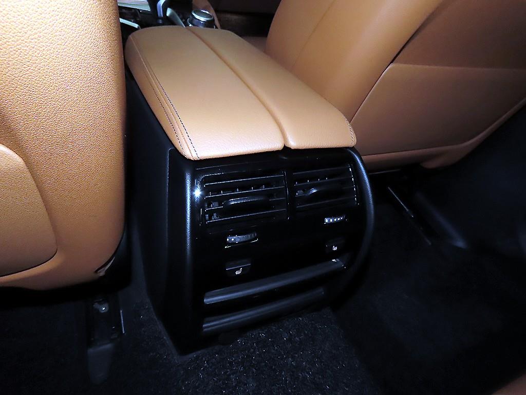 BMW 5 Series 2022 - Importación desde Corea - HF Imports Iquique - Foto 15