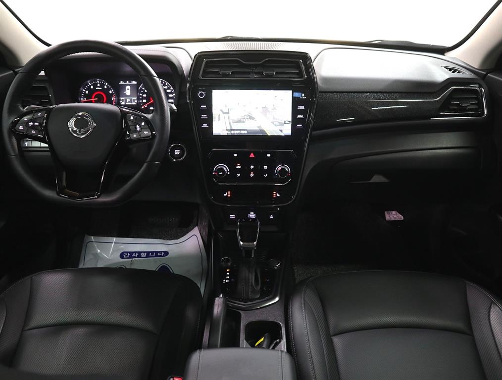 Ssangyong Tivoli - Vista 5