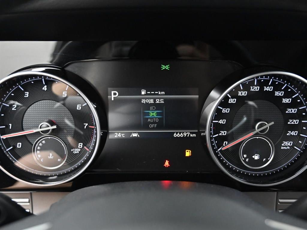 HYUNDAI Grandeur - Vista 8