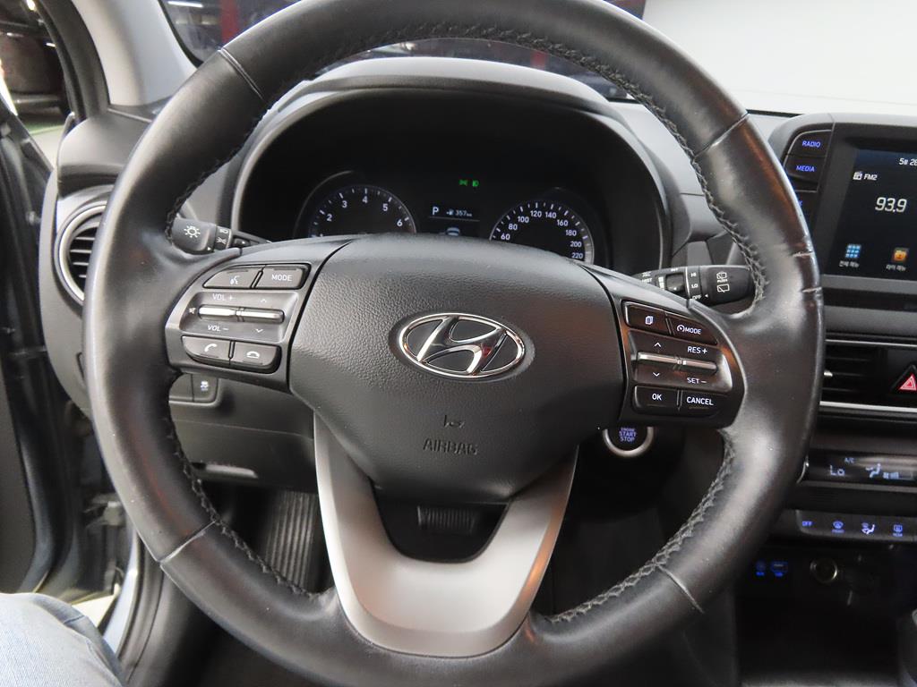 HYUNDAI Kona - Vista 8