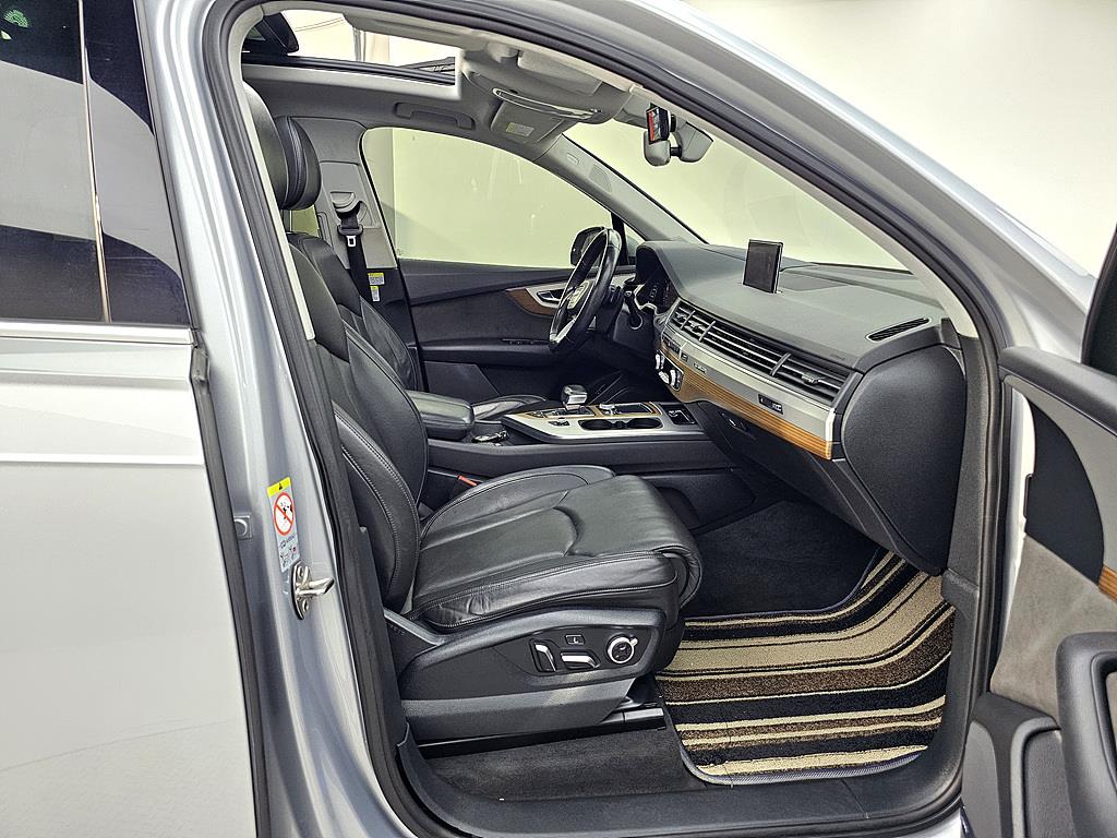 Audi Q7 - Vista 11