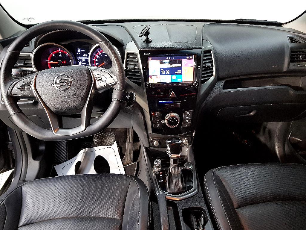 Ssangyong Tivoli - Vista 5