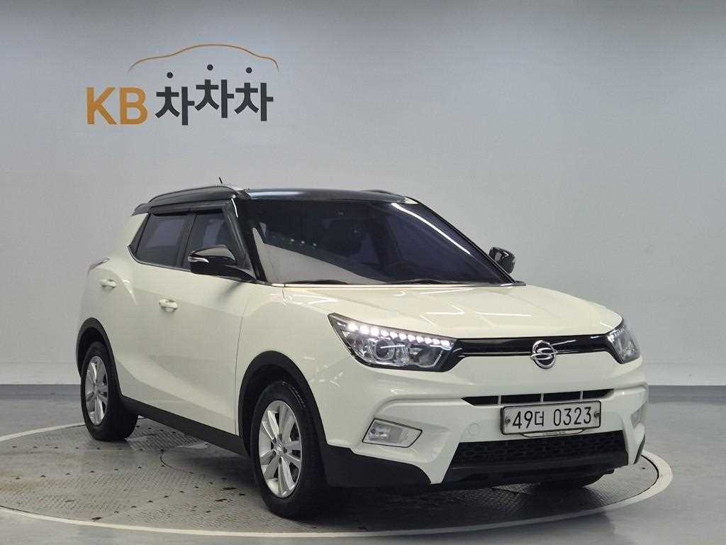 Ssangyong Tivoli - Vista 4