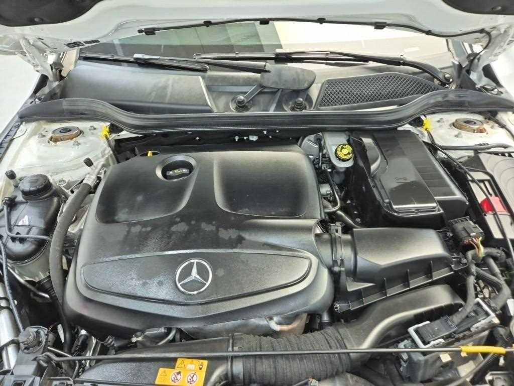 Mercedes Benz CLA Class - Vista 5