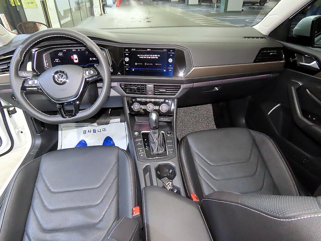 Volkswagen Jetta - Vista 10