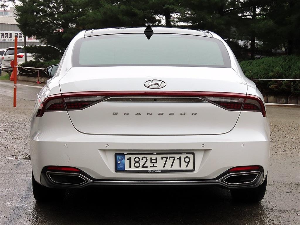 HYUNDAI Grandeur - Vista 4