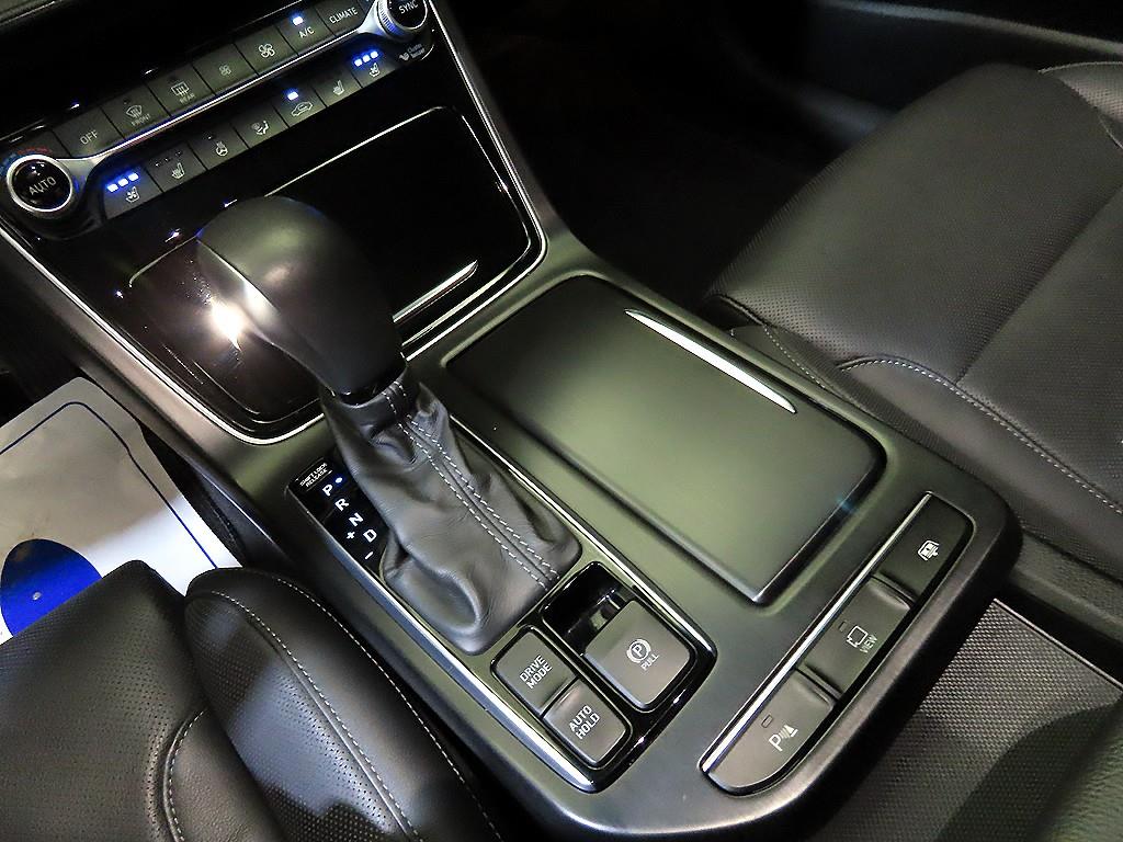 HYUNDAI Grandeur - Vista 12