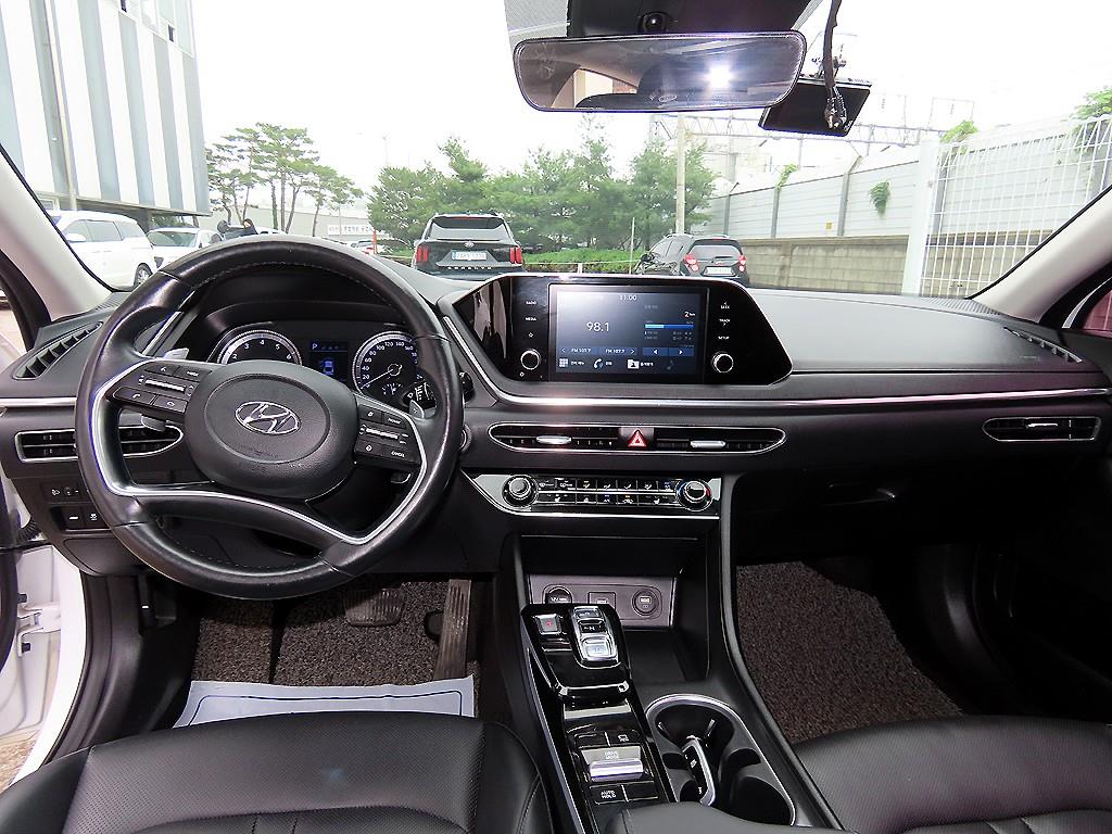 HYUNDAI Sonata - Vista 7