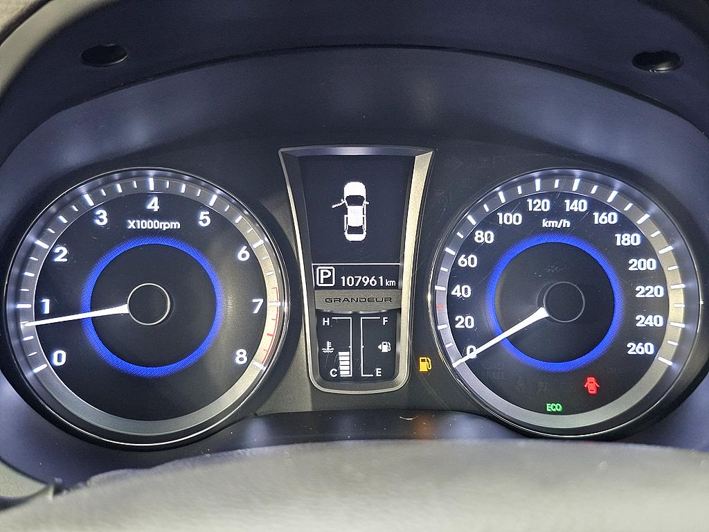HYUNDAI Grandeur - Vista 7