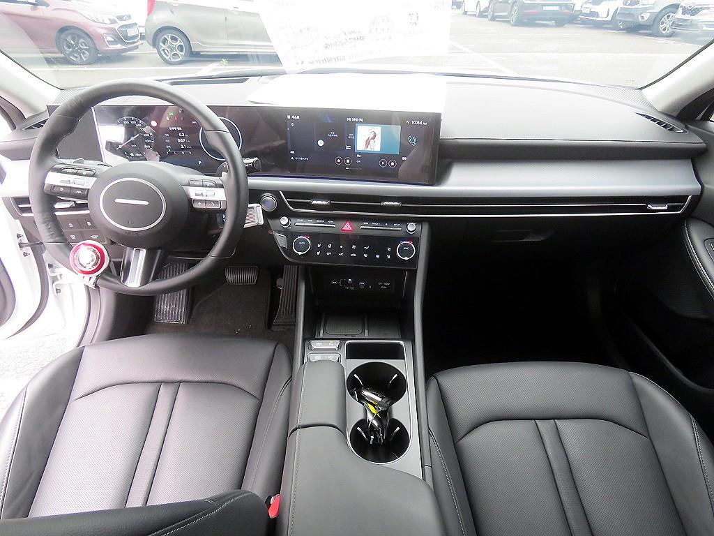 HYUNDAI Sonata - Vista 8