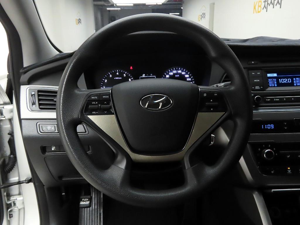 HYUNDAI Sonata - Vista 8