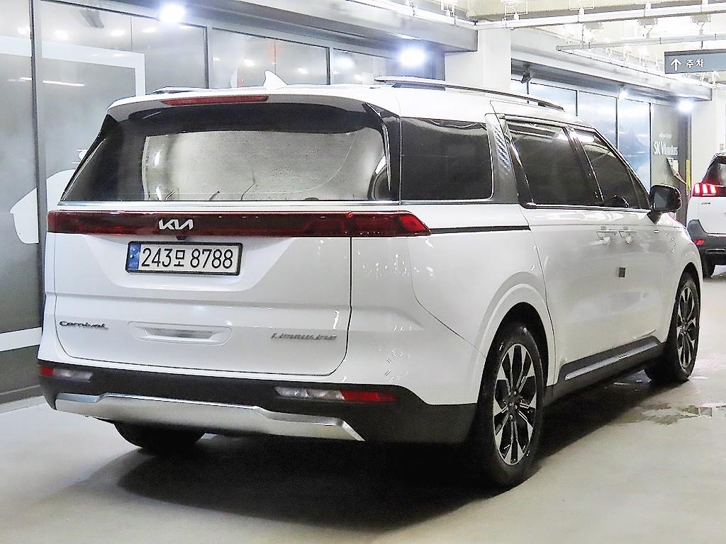 KIA Carnival - Vista 4