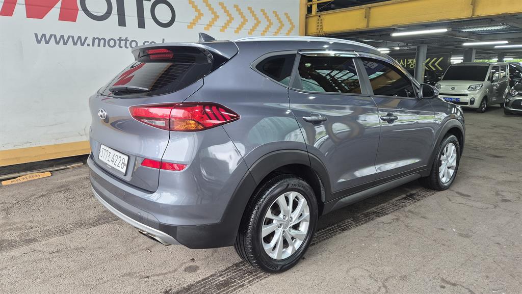 HYUNDAI Tucson - Vista 5