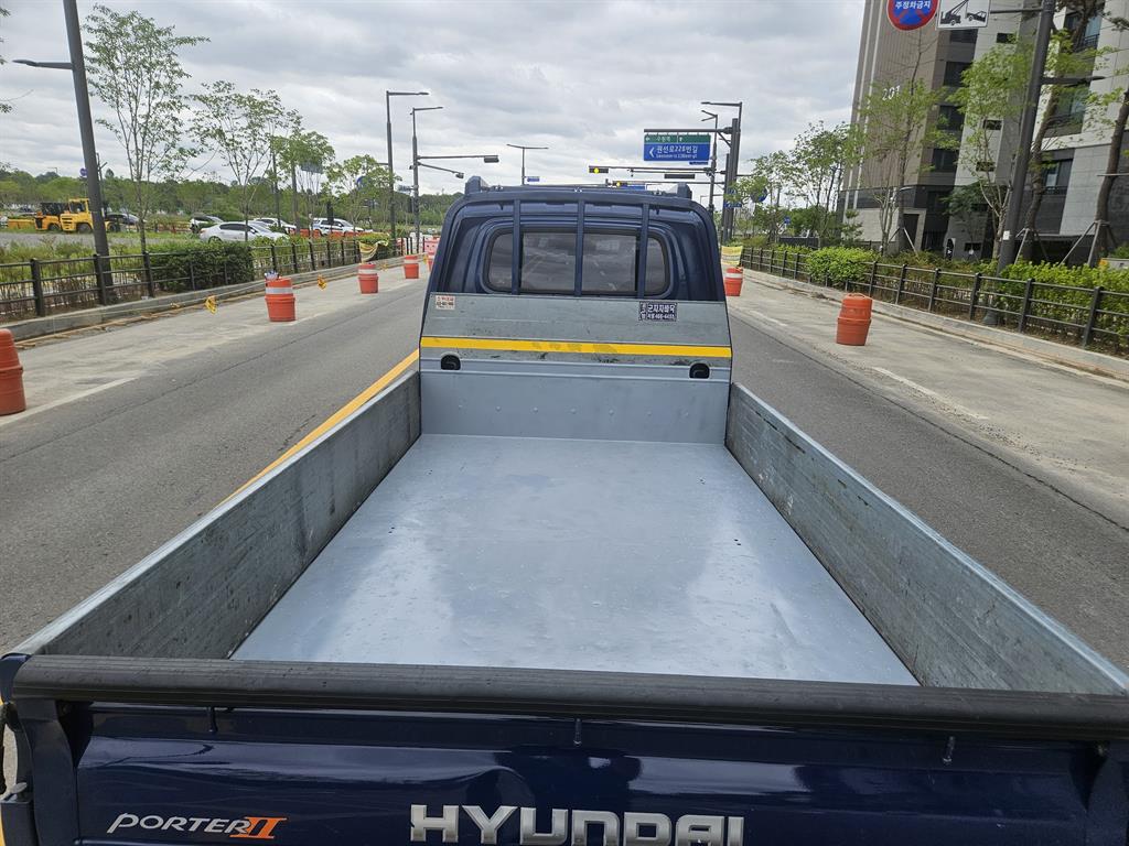 Small Truck Cargo (small) - Vista 8