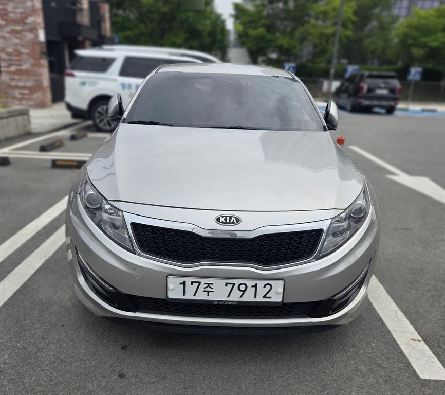 KIA K5 2011 Gris - Importación desde Corea - HF Imports Iquique - Foto 1