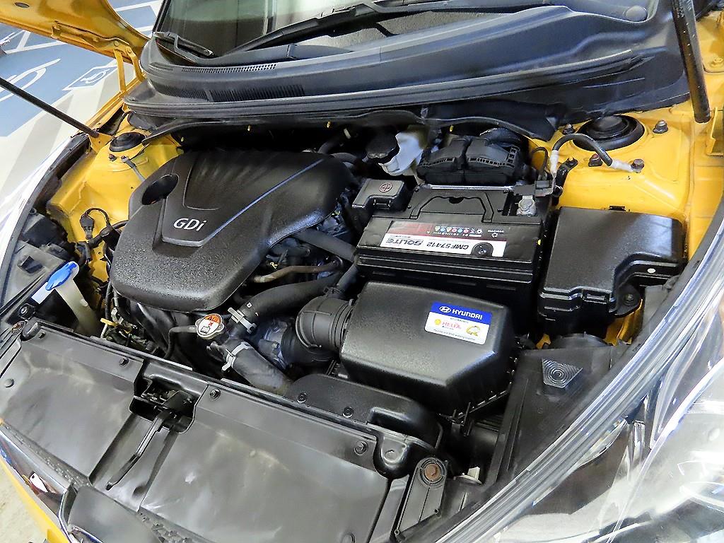 HYUNDAI Veloster 2016 Amarillo - Importación desde Corea - HF Imports Iquique - Foto 19