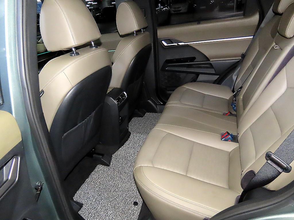 Ssangyong Torres - Vista 7