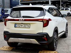 KIA Seltos - Vista 8