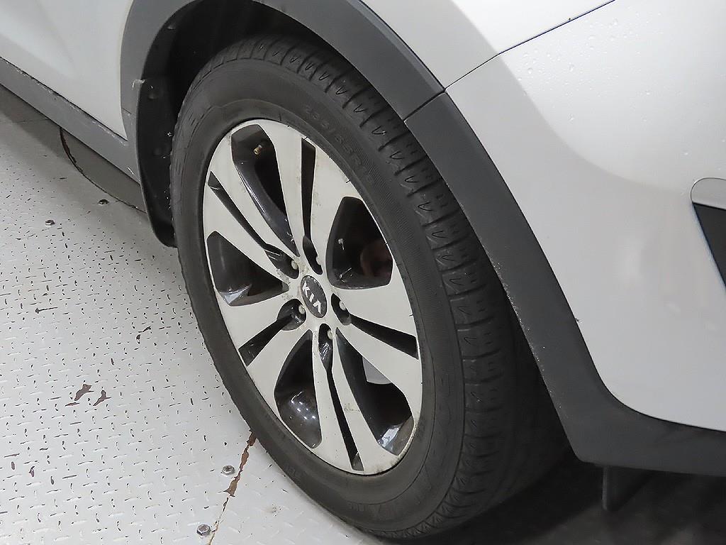 KIA Sportage - Vista 9
