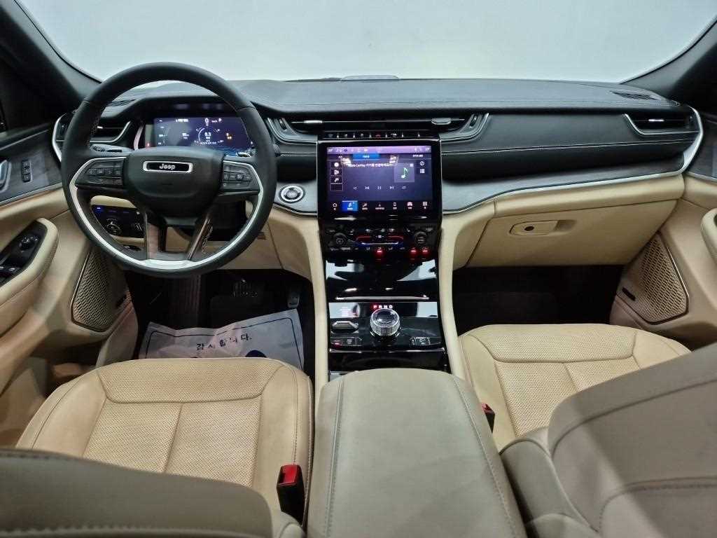 Jeep Cherokee - Vista 7