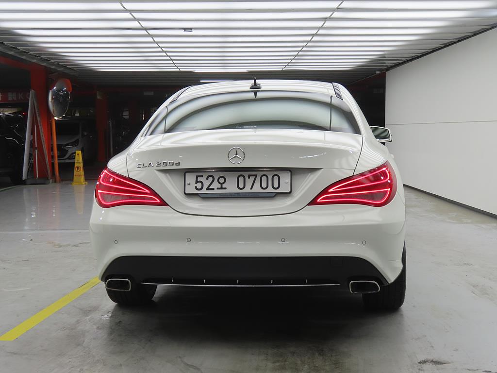 Mercedes Benz CLA Class - Vista 3