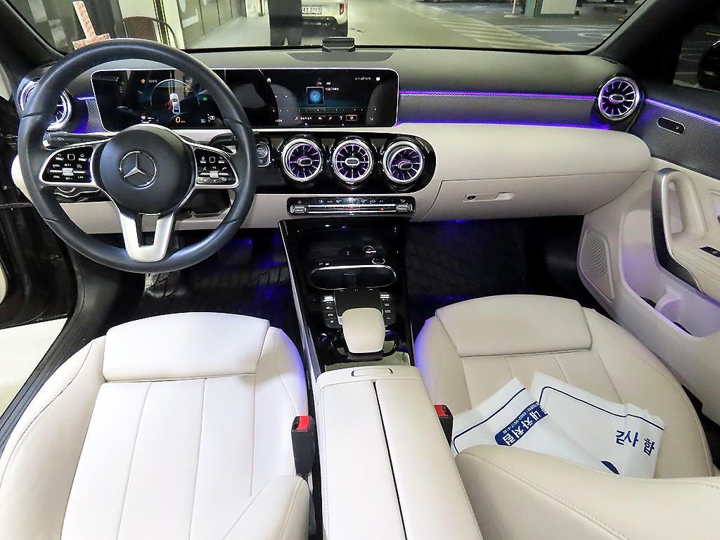 Mercedes Benz A Class - Vista 10