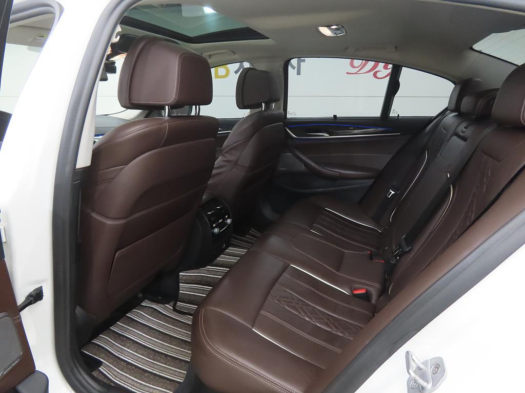 BMW 5 Series - Vista 6