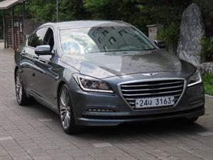 HYUNDAI Genesis - Vista 4