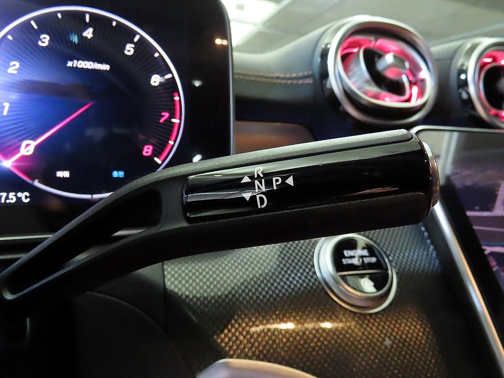 Mercedes Benz C Class - Vista 12